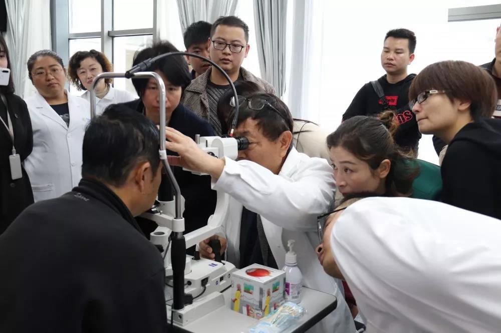 贵州省青光眼手术医生培训班在贵阳举办